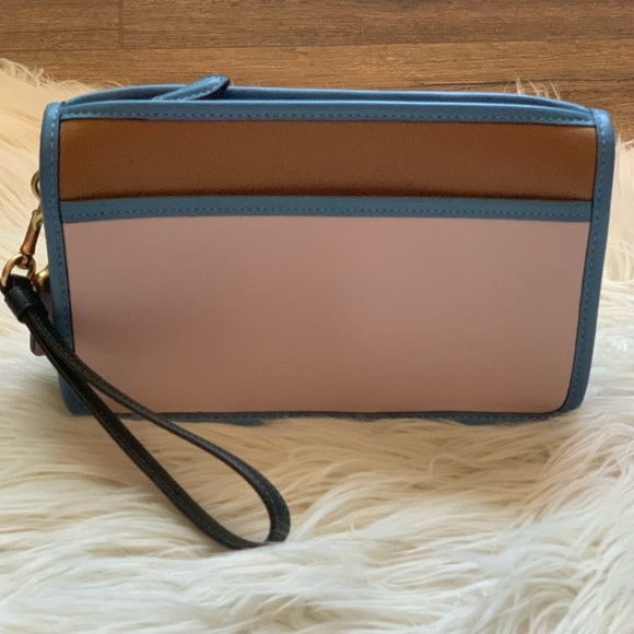NWT COACH Brit Wristlet Colorblock💙 - Picture 6 of 11